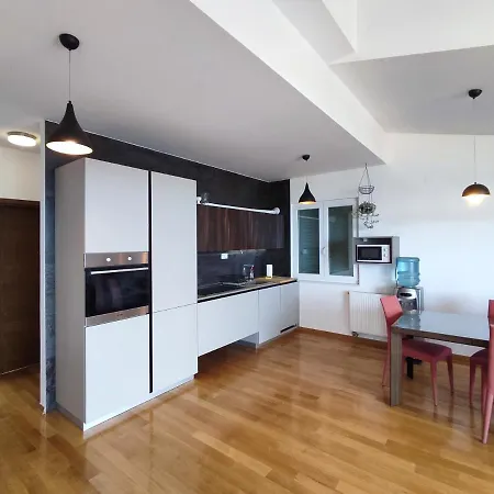 Stars - Luxury For 6 With Jacuzzi And Peaceful For 4 Near The Sea *