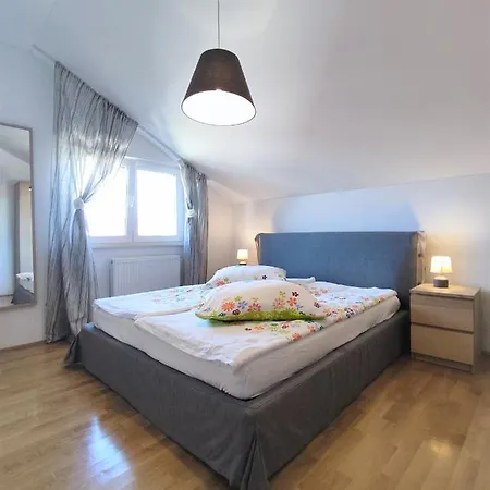 Apartament Stars - Luxury For 6 With Jacuzzi And Peaceful For 4 Near The Sea *