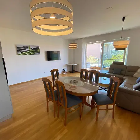 Apartament Stars - Luxury For 6 With Jacuzzi And Peaceful For 4 Near The Sea