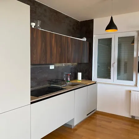 Apartament Stars - Luxury For 6 With Jacuzzi And Peaceful For 4 Near The Sea