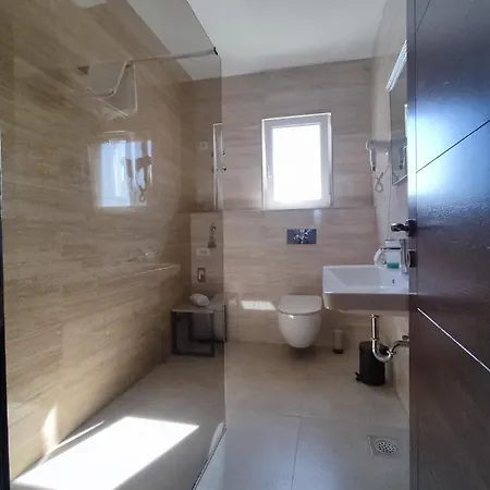 아파트 Stars - Luxury For 6 With Jacuzzi And Peaceful For 4 Near The Sea