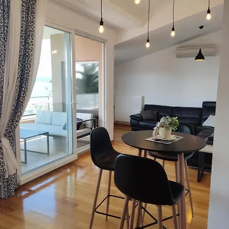 Stars - Luxury For 6 With Jacuzzi And Peaceful For 4 Near The Sea 아파트 *