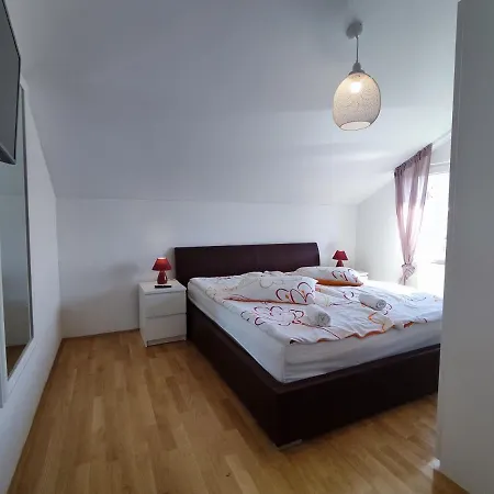Stars - Luxury For 6 With Jacuzzi And Peaceful For 4 Near The Sea Kaštela